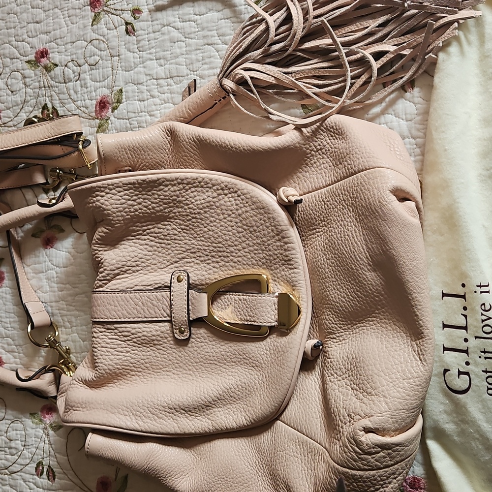G.I.L.I Blush Pink Leather Convertible Backpack And Dustbag